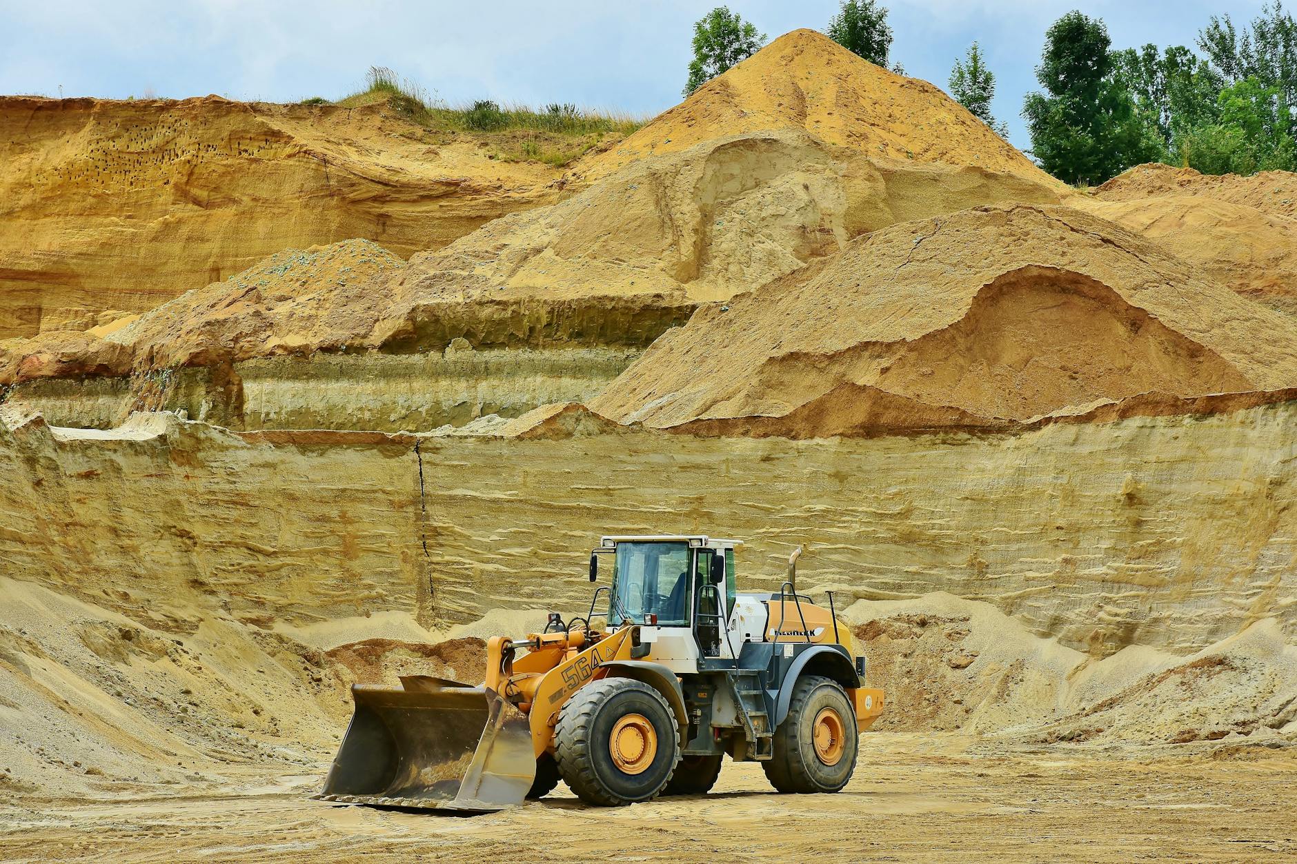 front end loader
coal mining 